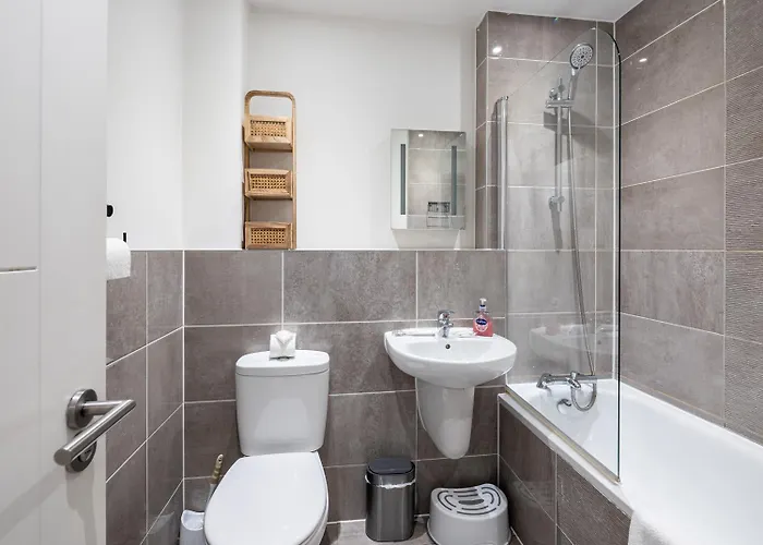 Elegant & Stylish Bristol