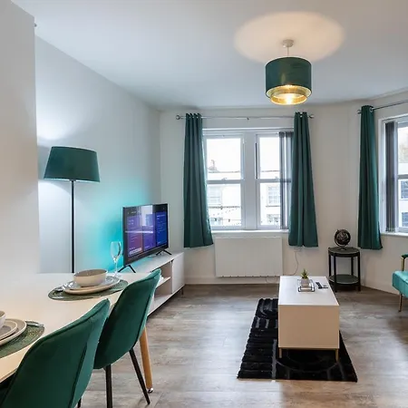 Elegant & Stylish Apartamento Bristol